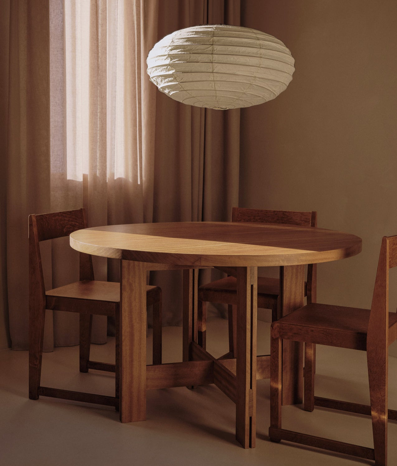 SOBREMESA ROUND TABLE